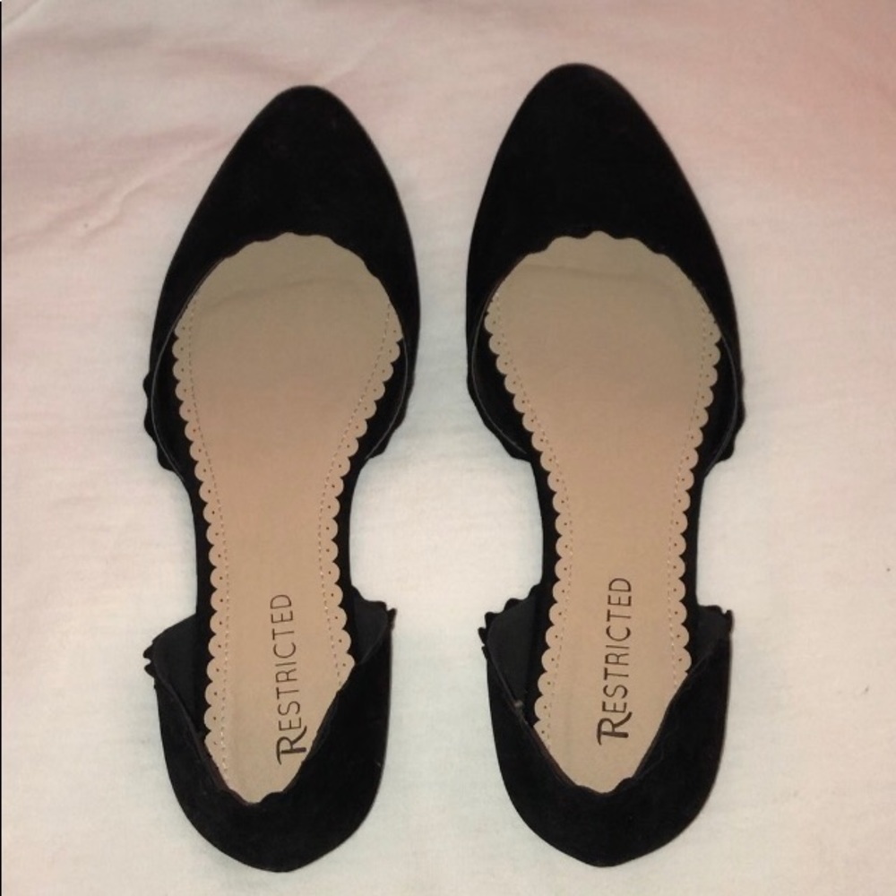 Black flats